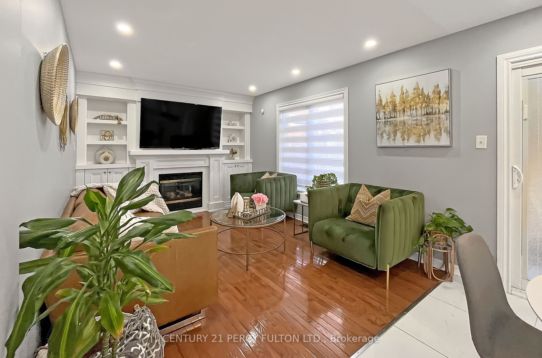 81 Ryder Crescent