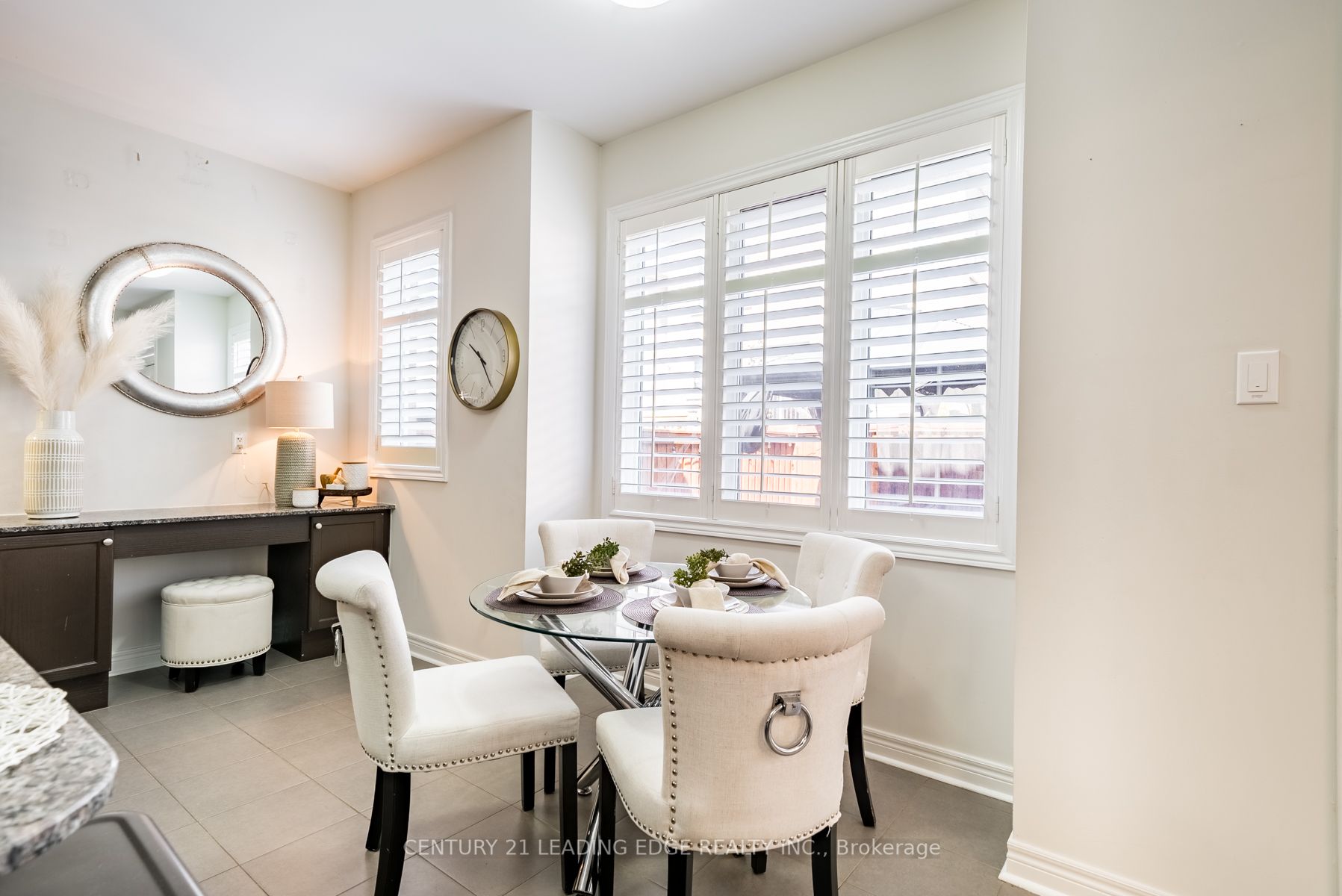 21 Darlet Avenue
