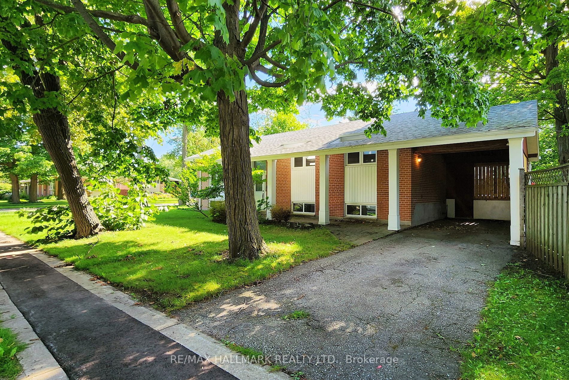 1 Lyncroft Dr