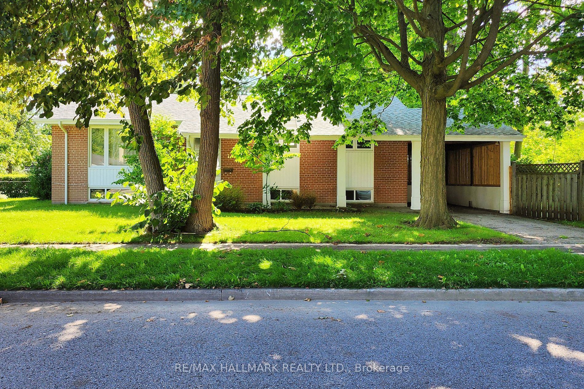 1 Lyncroft Dr