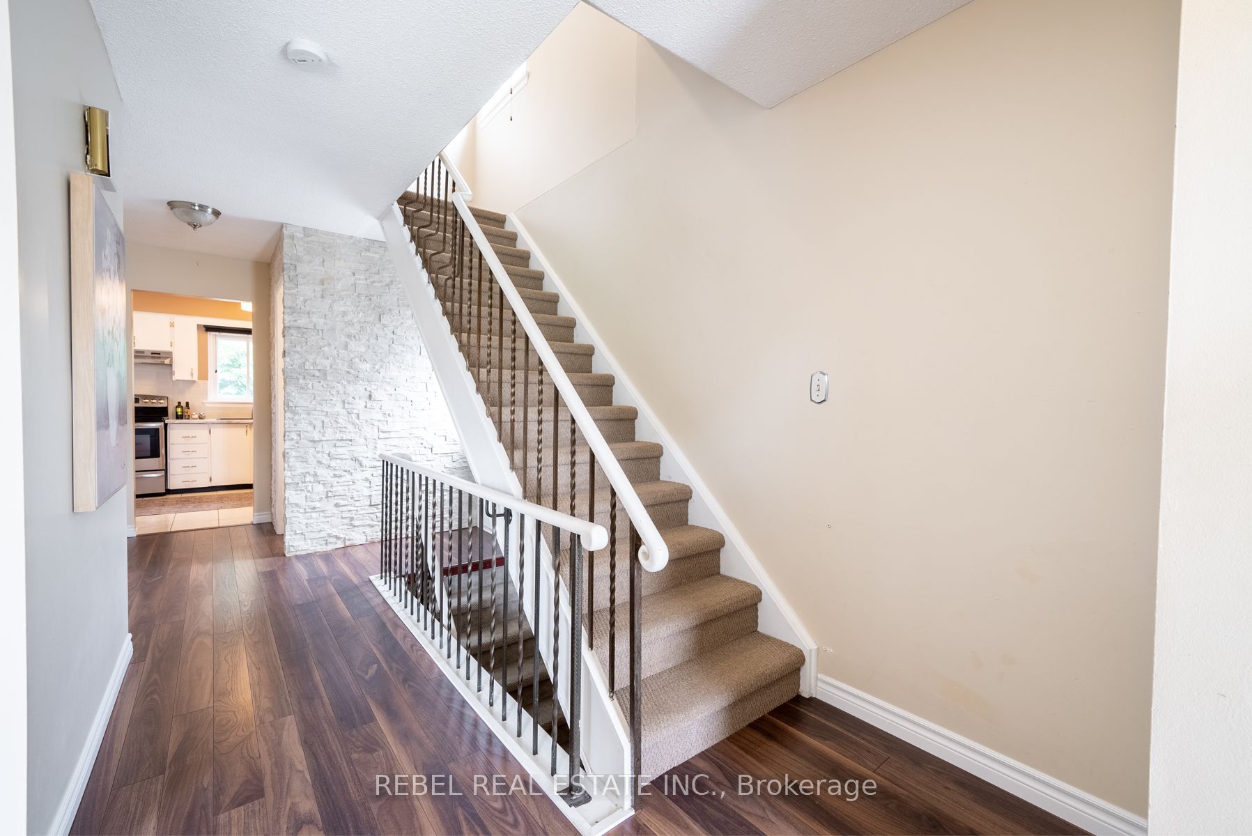 98 Doreen Crescent