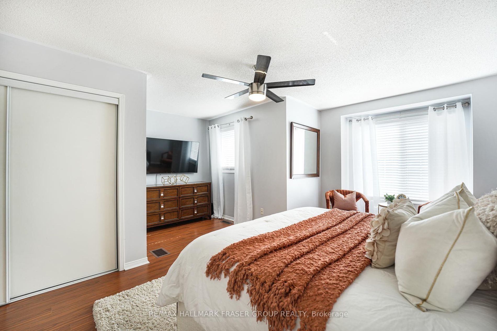 1867 Kingston Road #5