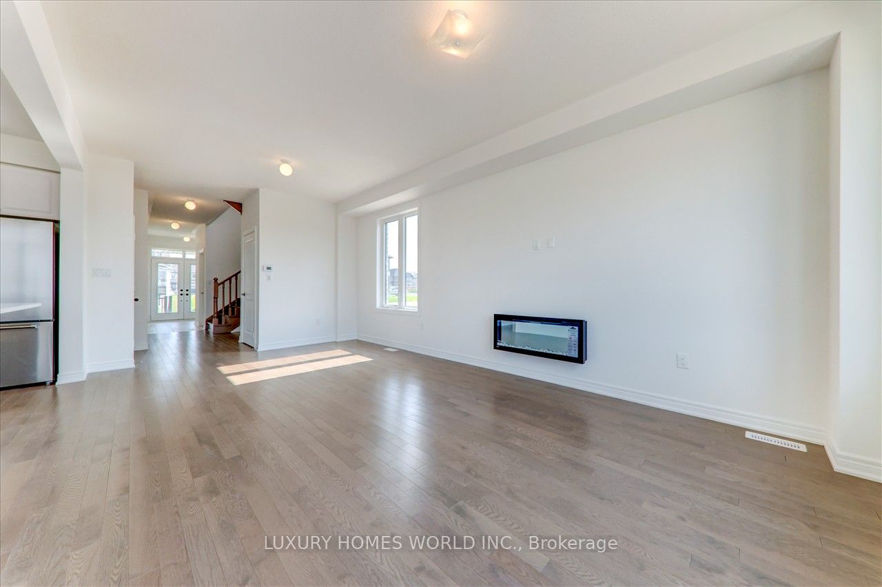 85 Armilia Place
