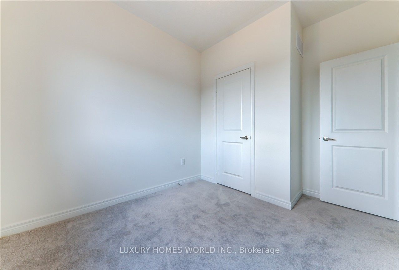 85 Armilia Place