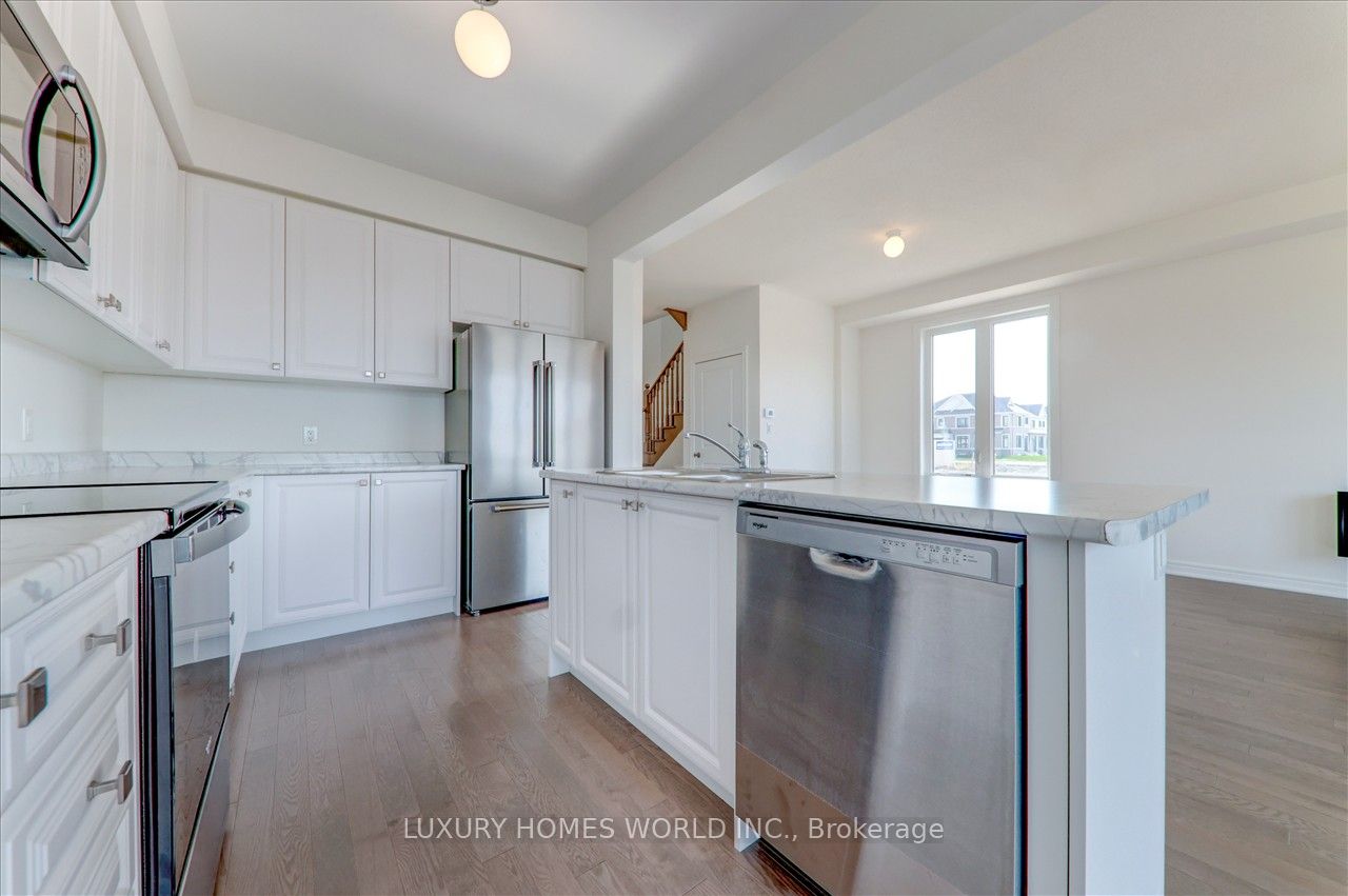 85 Armilia Place