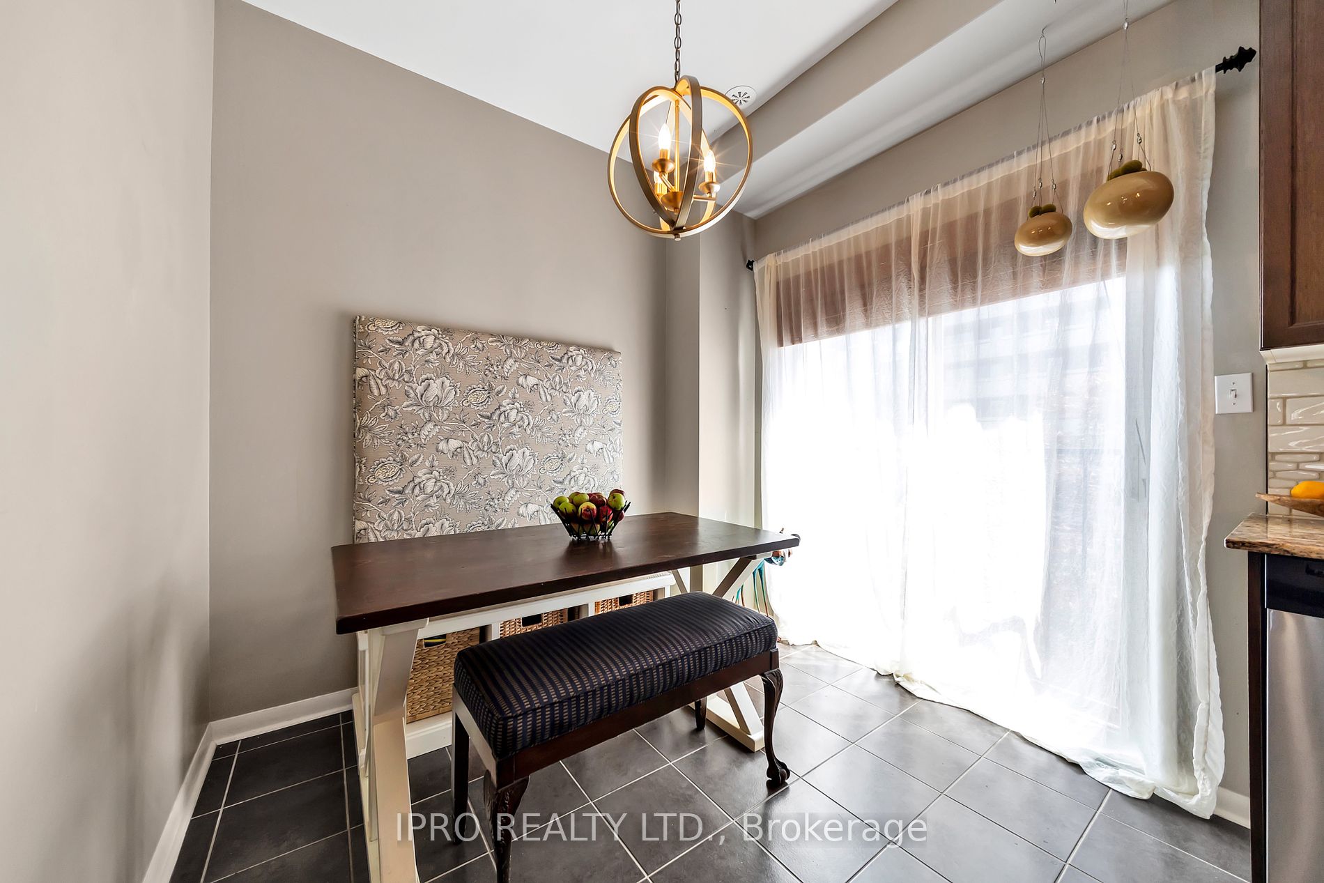 1250 St. Martins Dr, #21