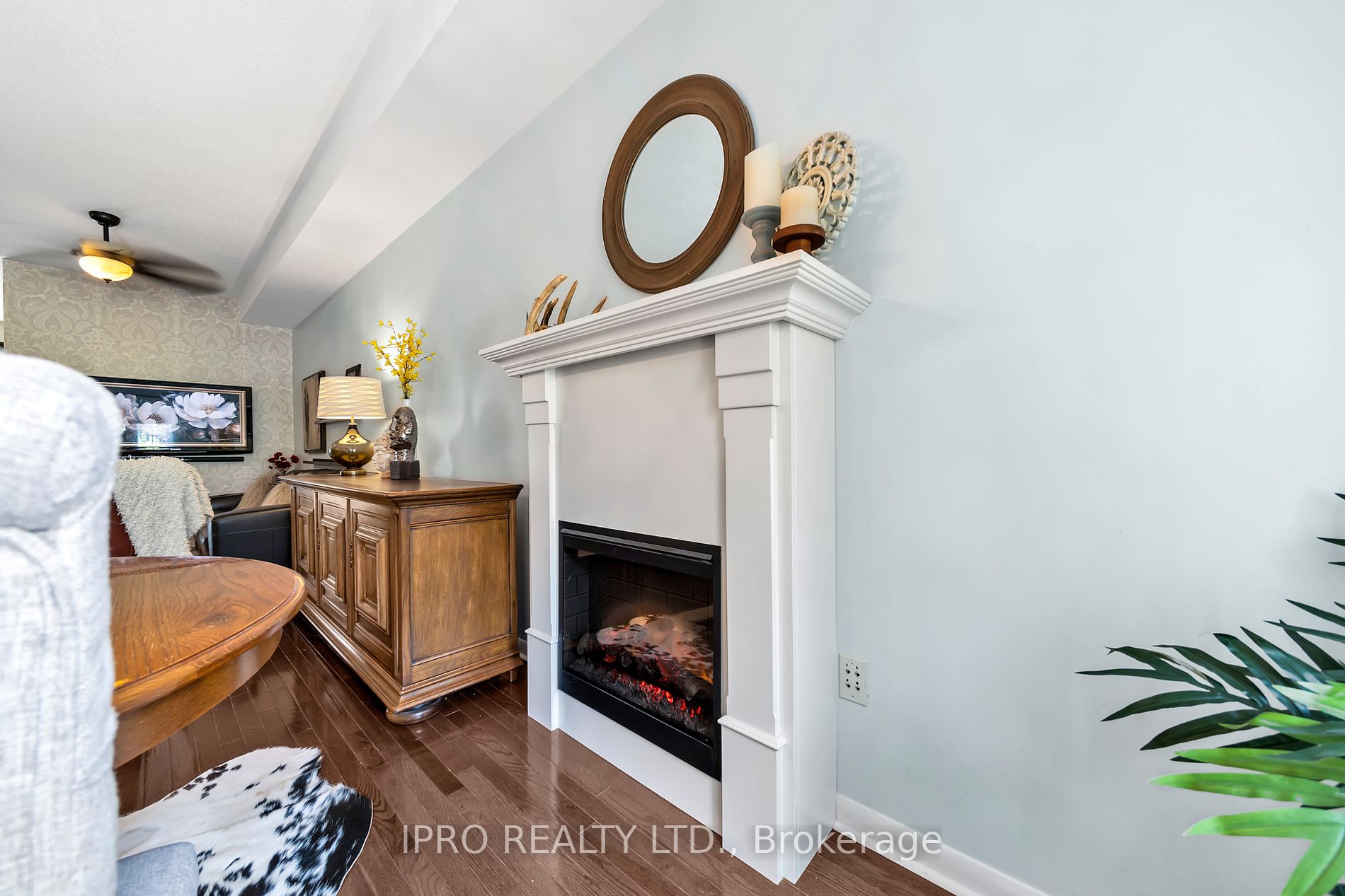 1250 St. Martins Dr, #21