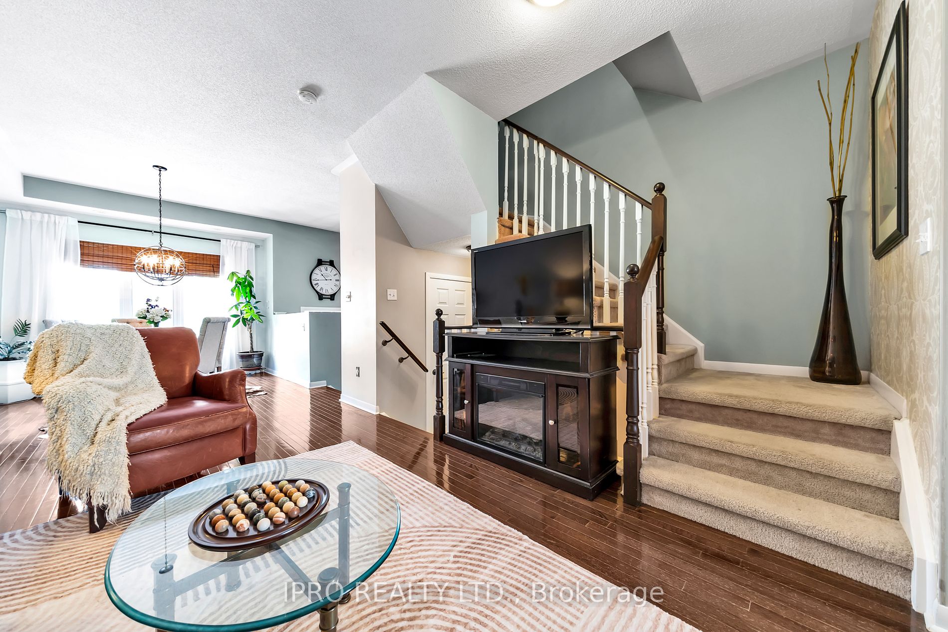 1250 St. Martins Dr, #21