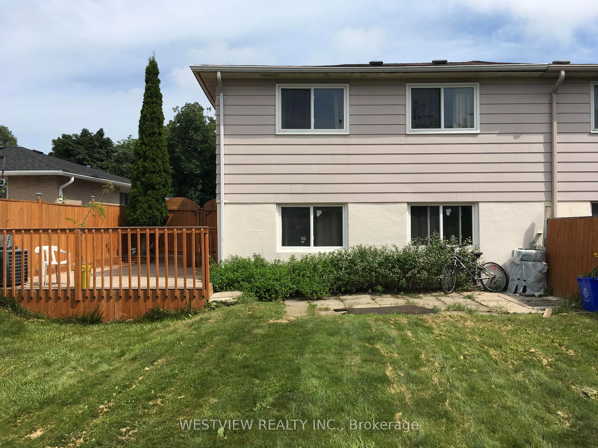 19 Coxworth Crescent