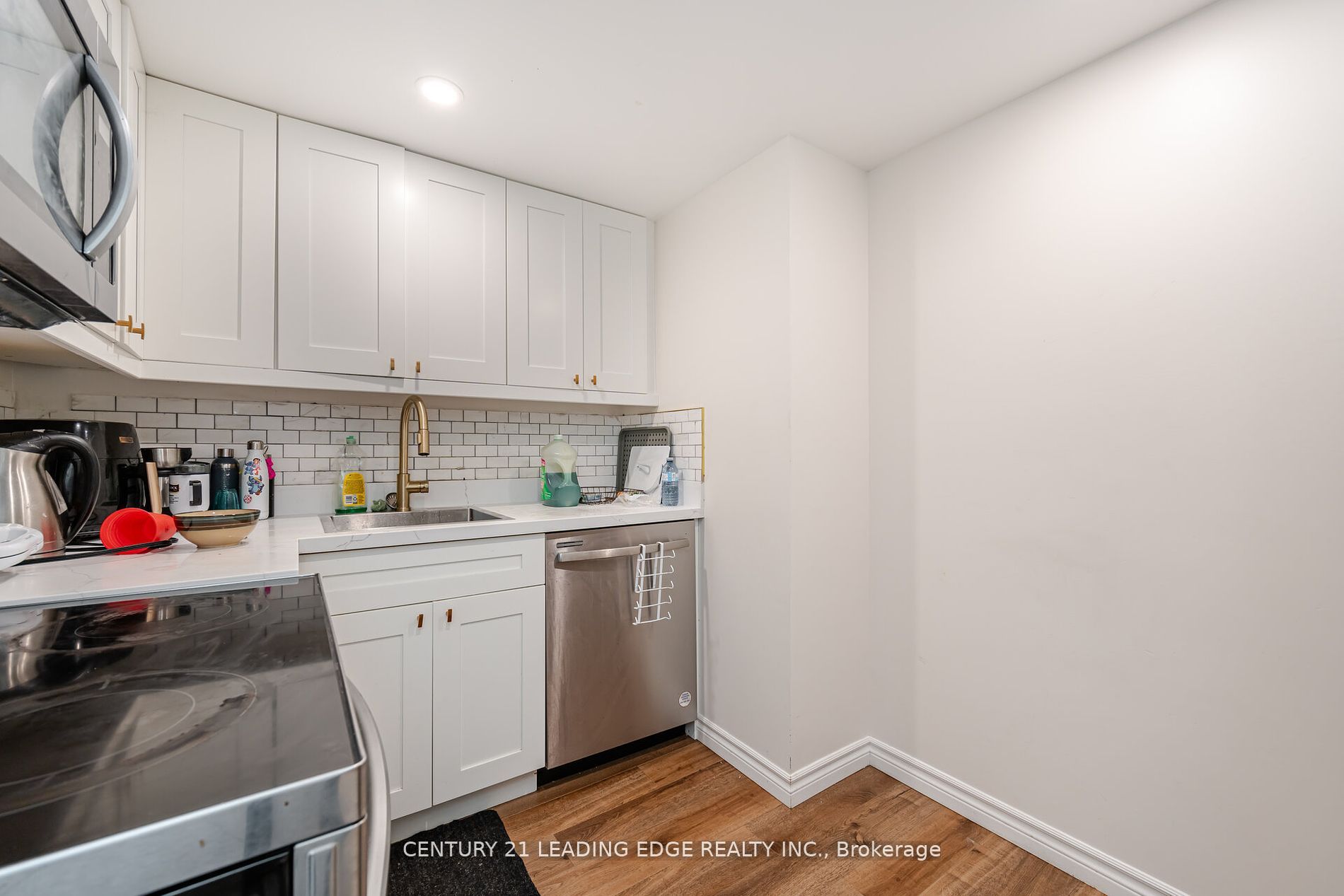 295 Northglen Boulevard