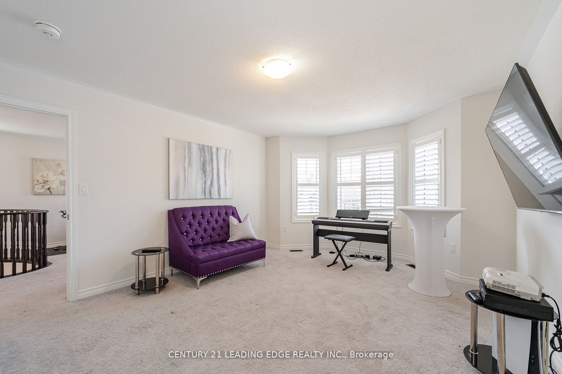 295 Northglen Boulevard