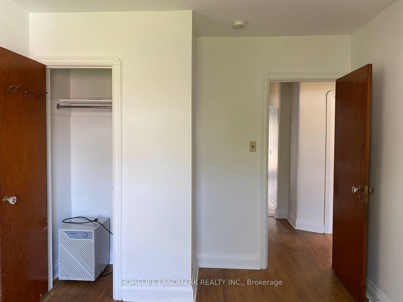 11 Hutton Avenue