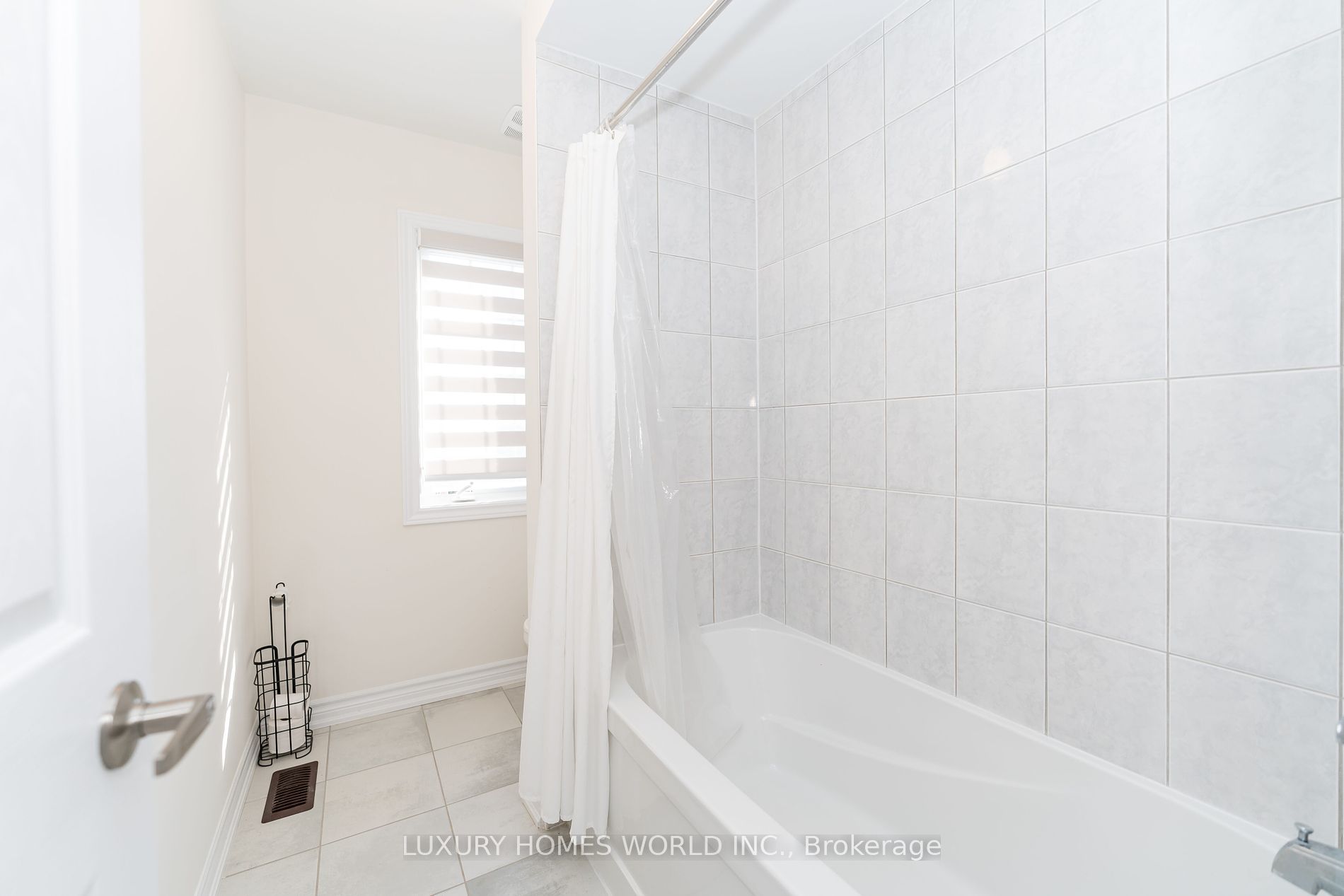 273 Fleetwood Dr