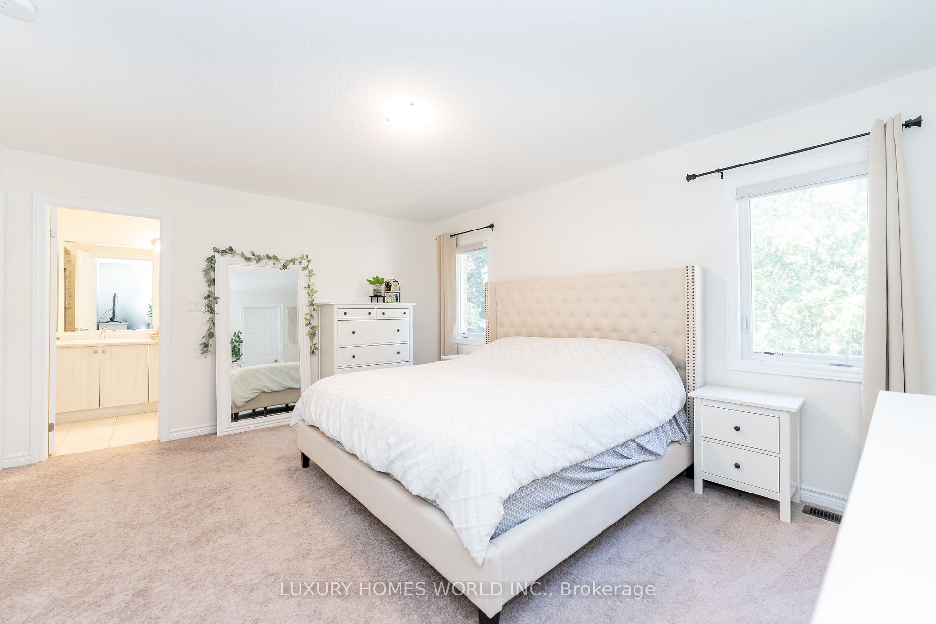 273 Fleetwood Dr
