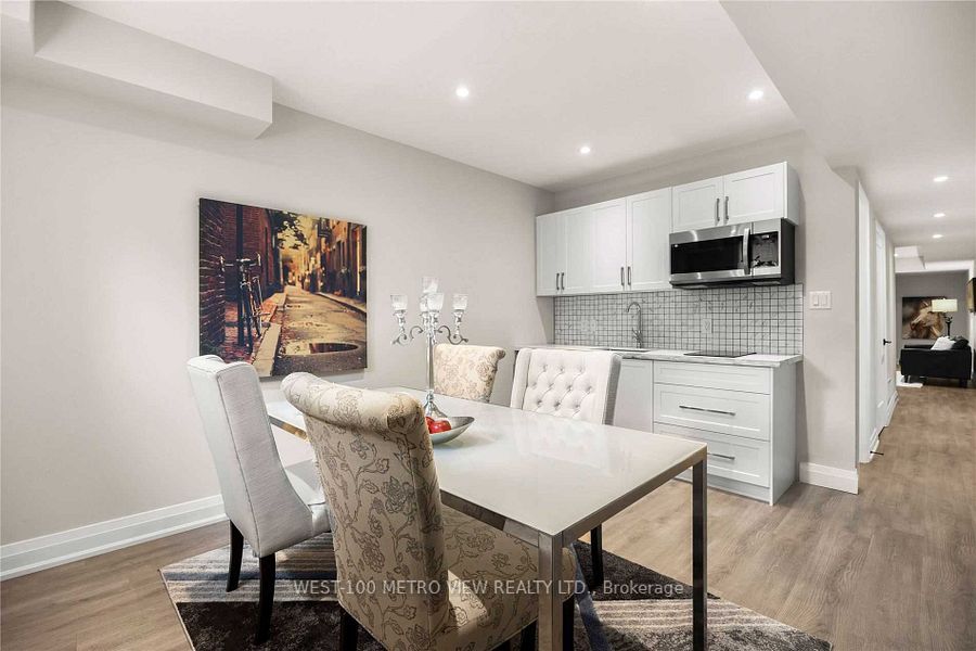 159 Boultbee Avenue