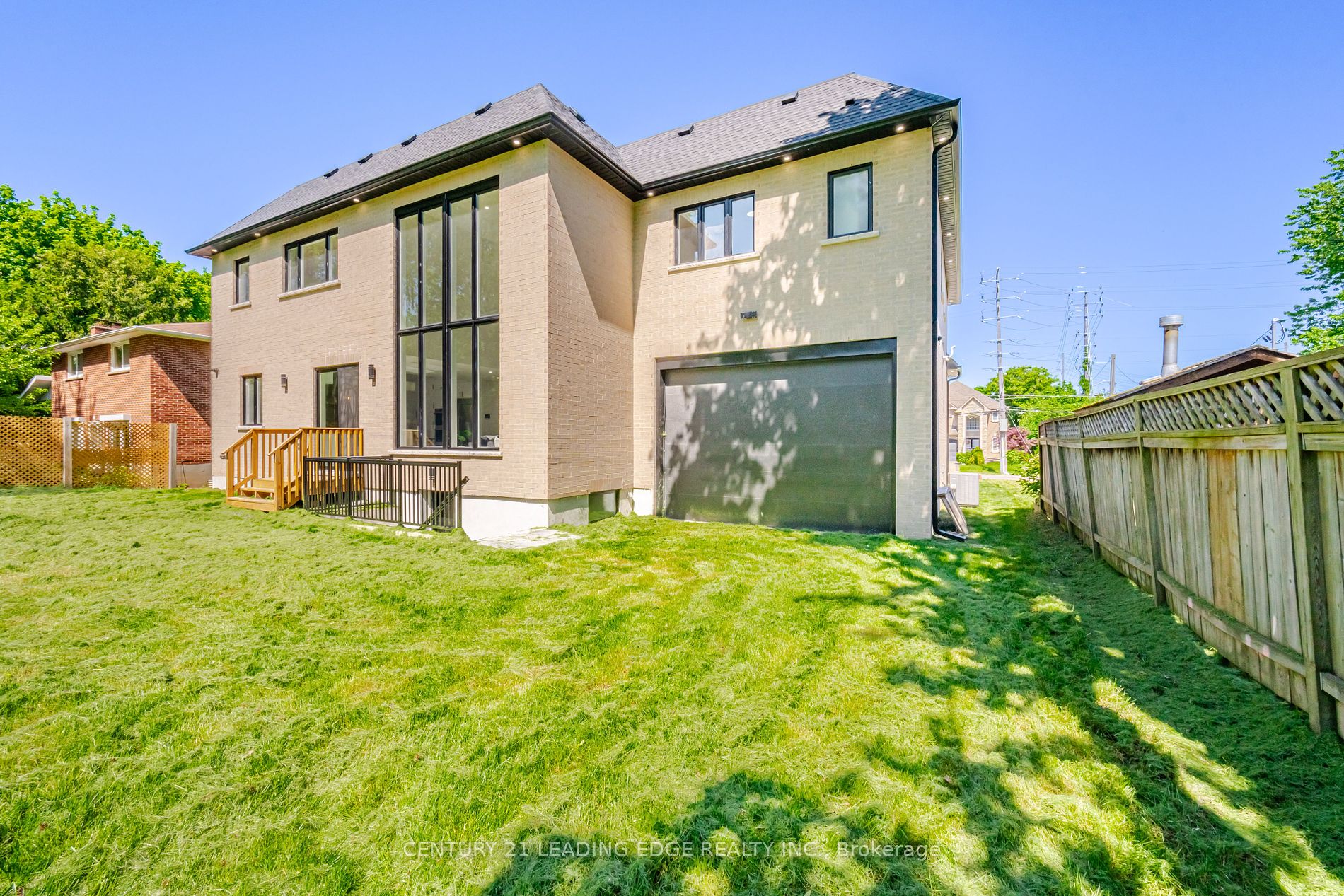 1750 Fairport Rd