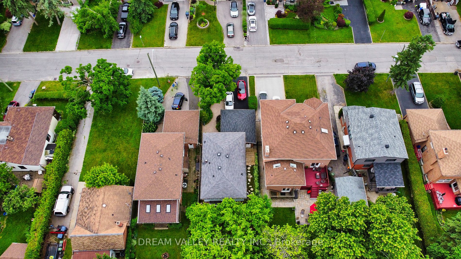 27A St Quentin Ave
