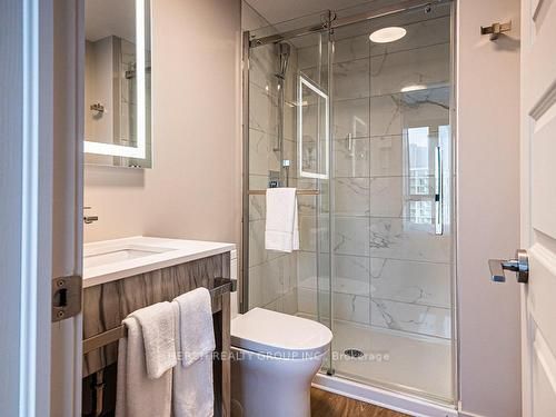 10 Meadowglen Place #201
