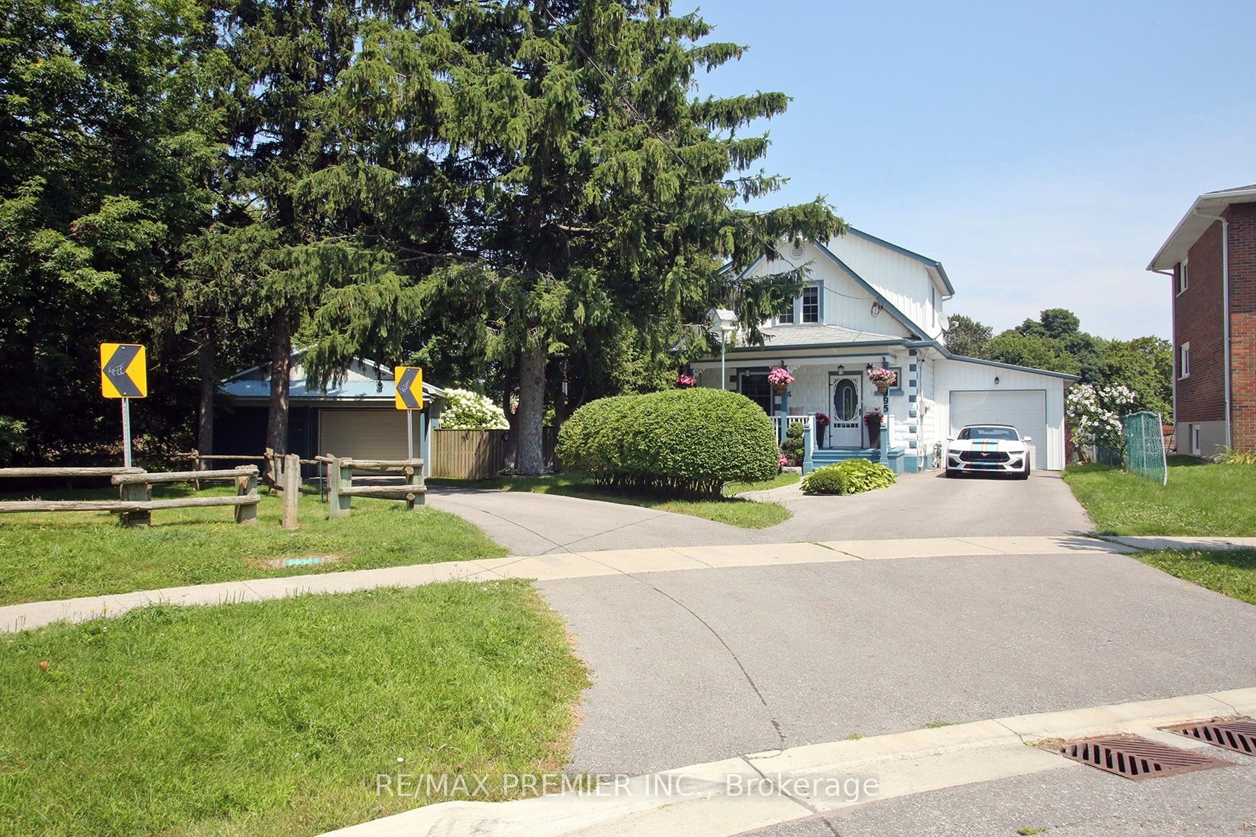995 Cedar Street