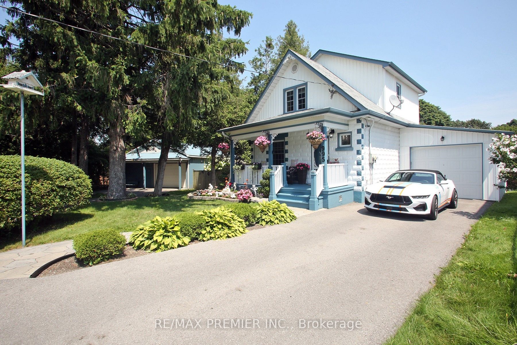 995 Cedar Street
