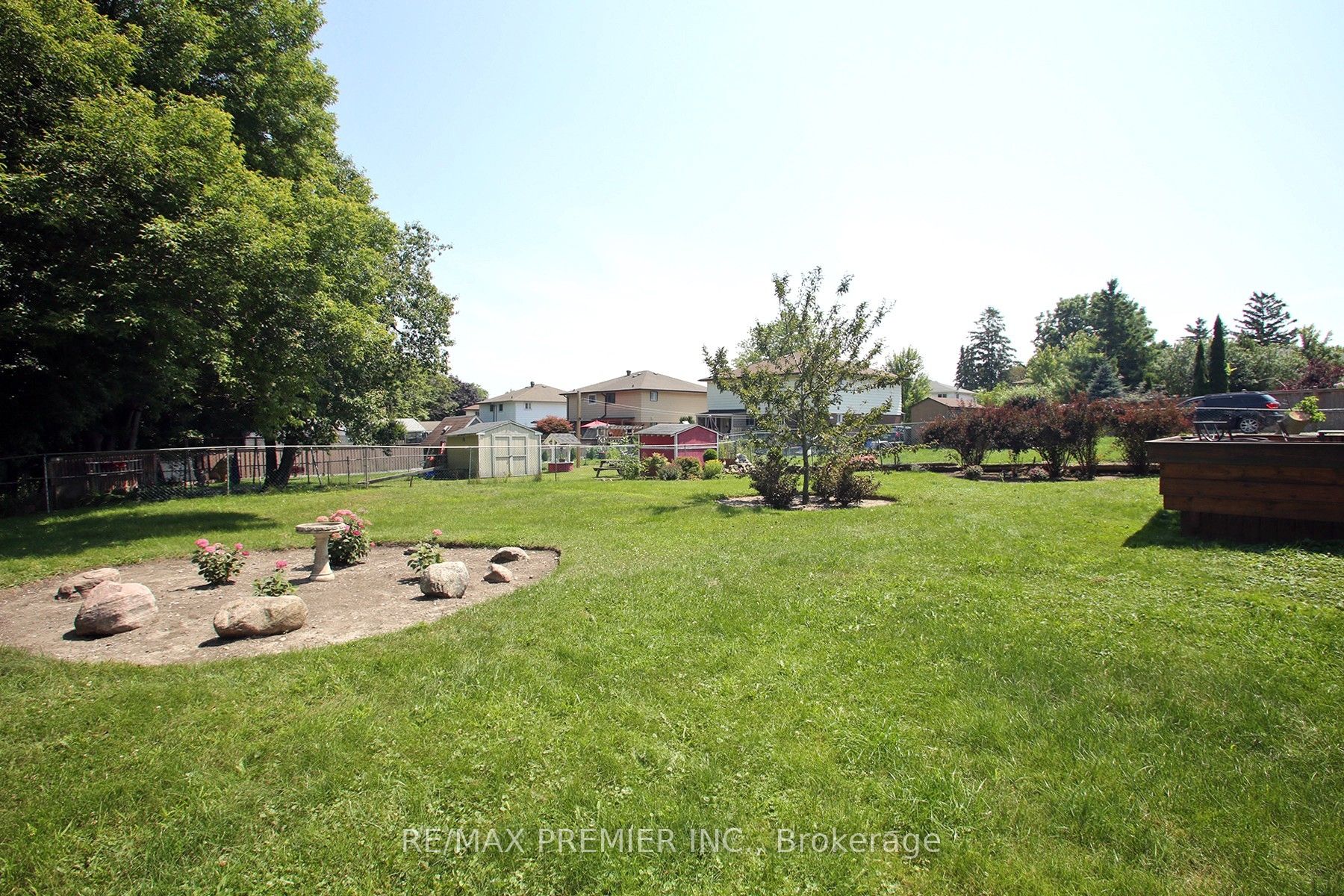 995 Cedar Street