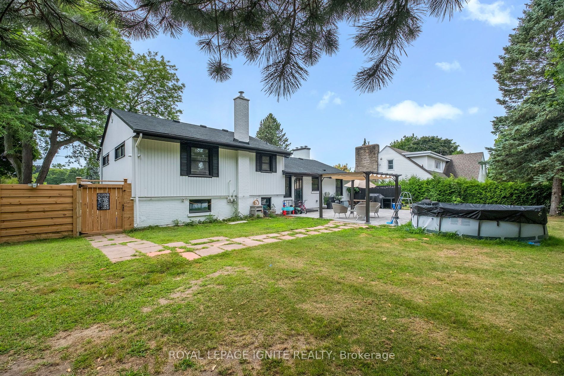 180 Glenwood Crescent
