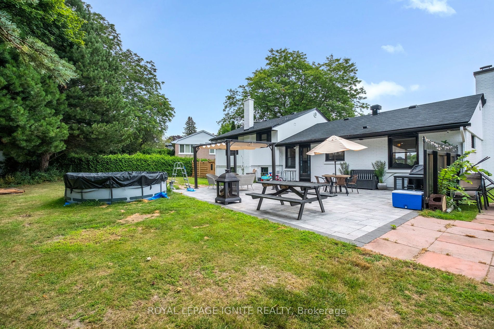 180 Glenwood Crescent