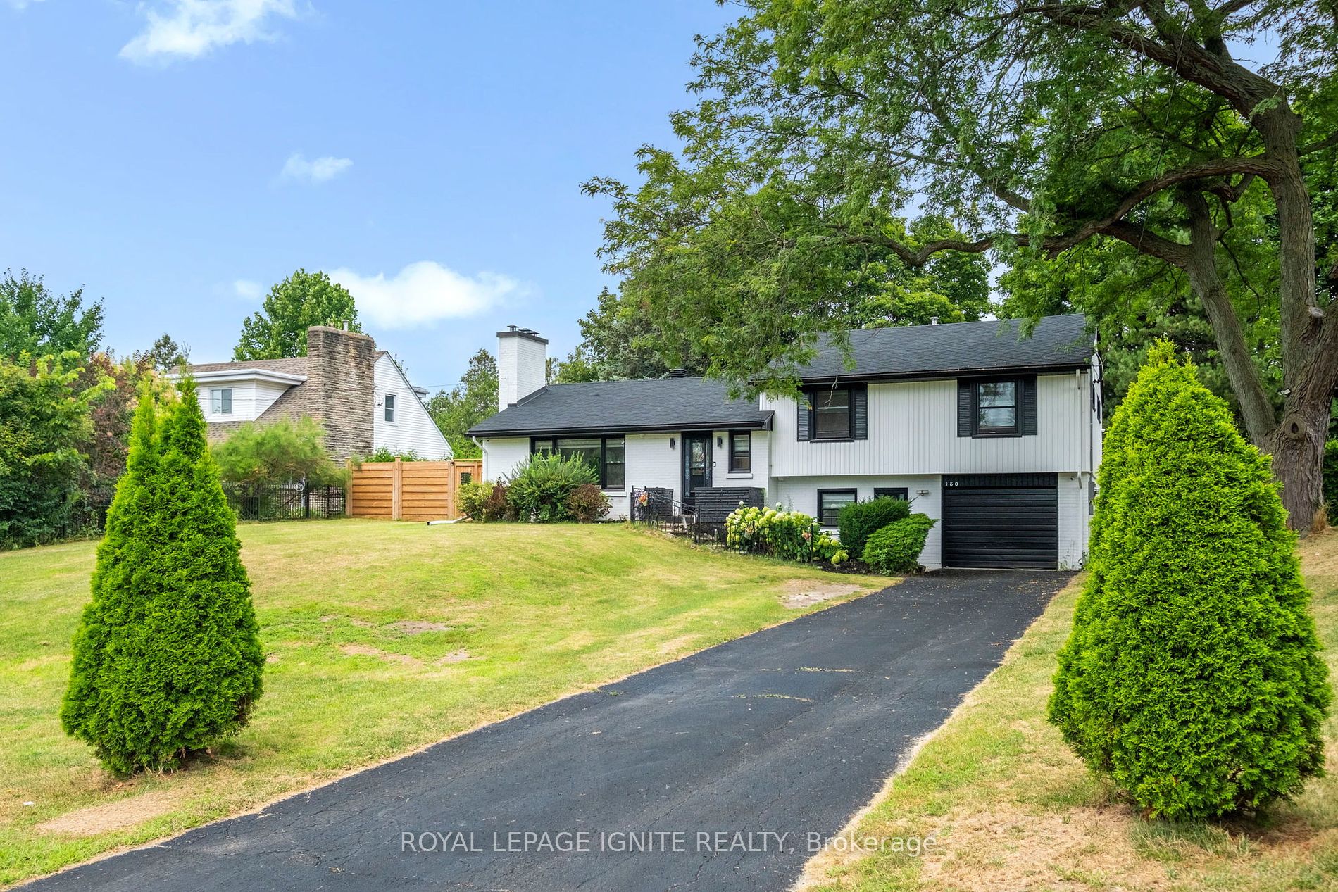 180 Glenwood Crescent