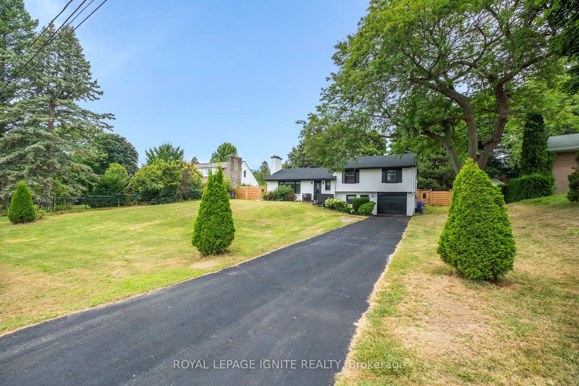 180 Glenwood Crescent