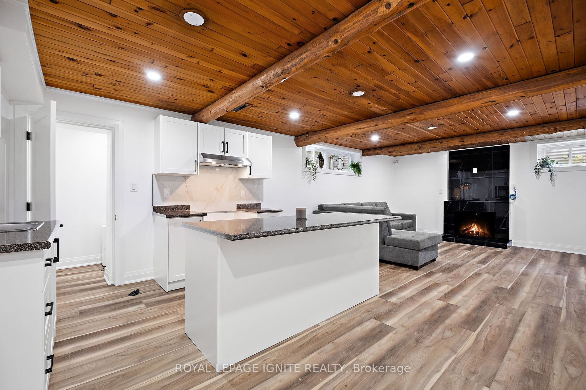 180 Glenwood Crescent