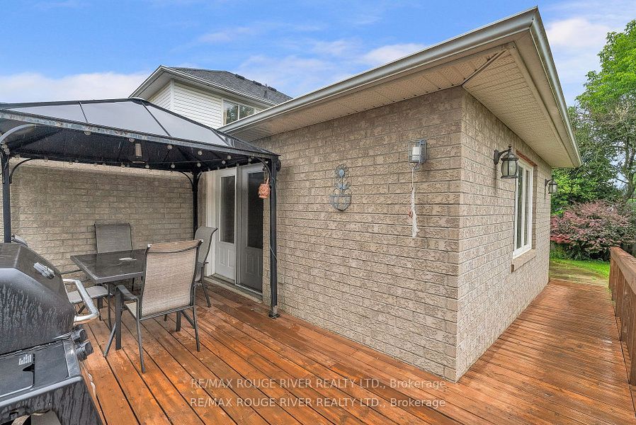 113 Meadowview Blvd
