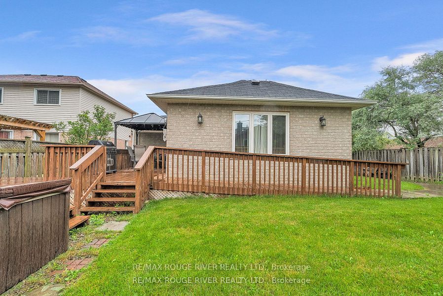 113 Meadowview Blvd