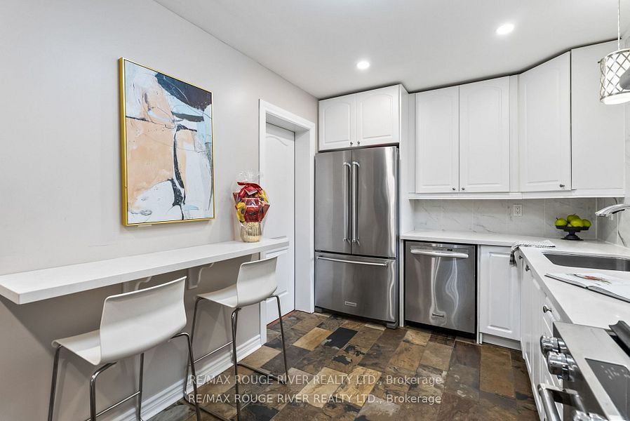 113 Meadowview Blvd