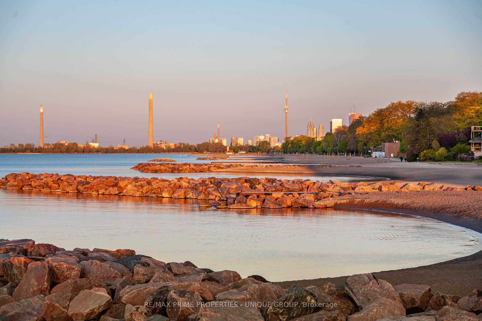 2338 Queen St E, #Main