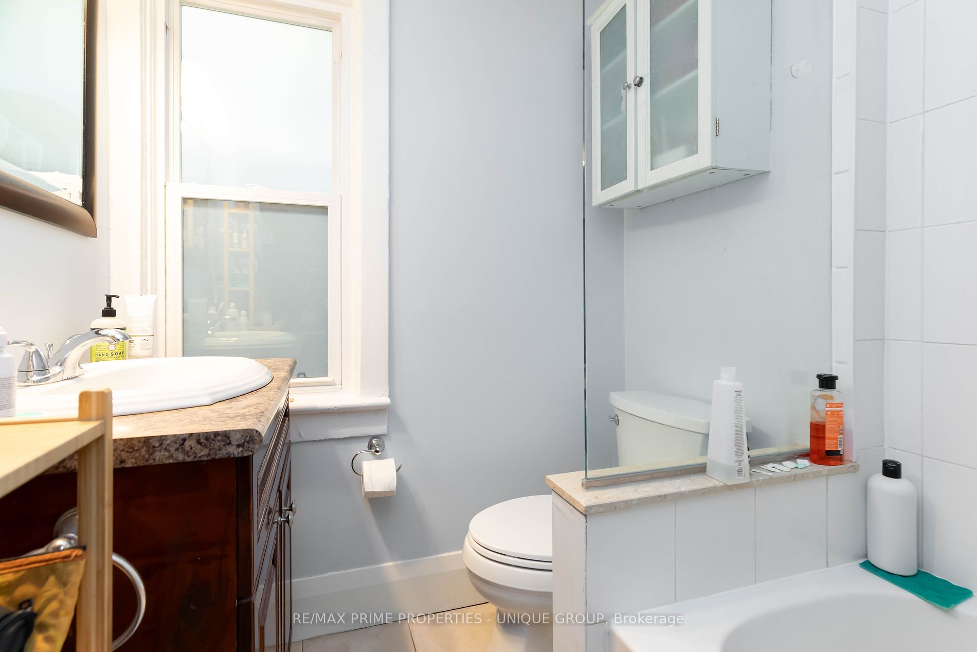 2338 Queen St E, #Main