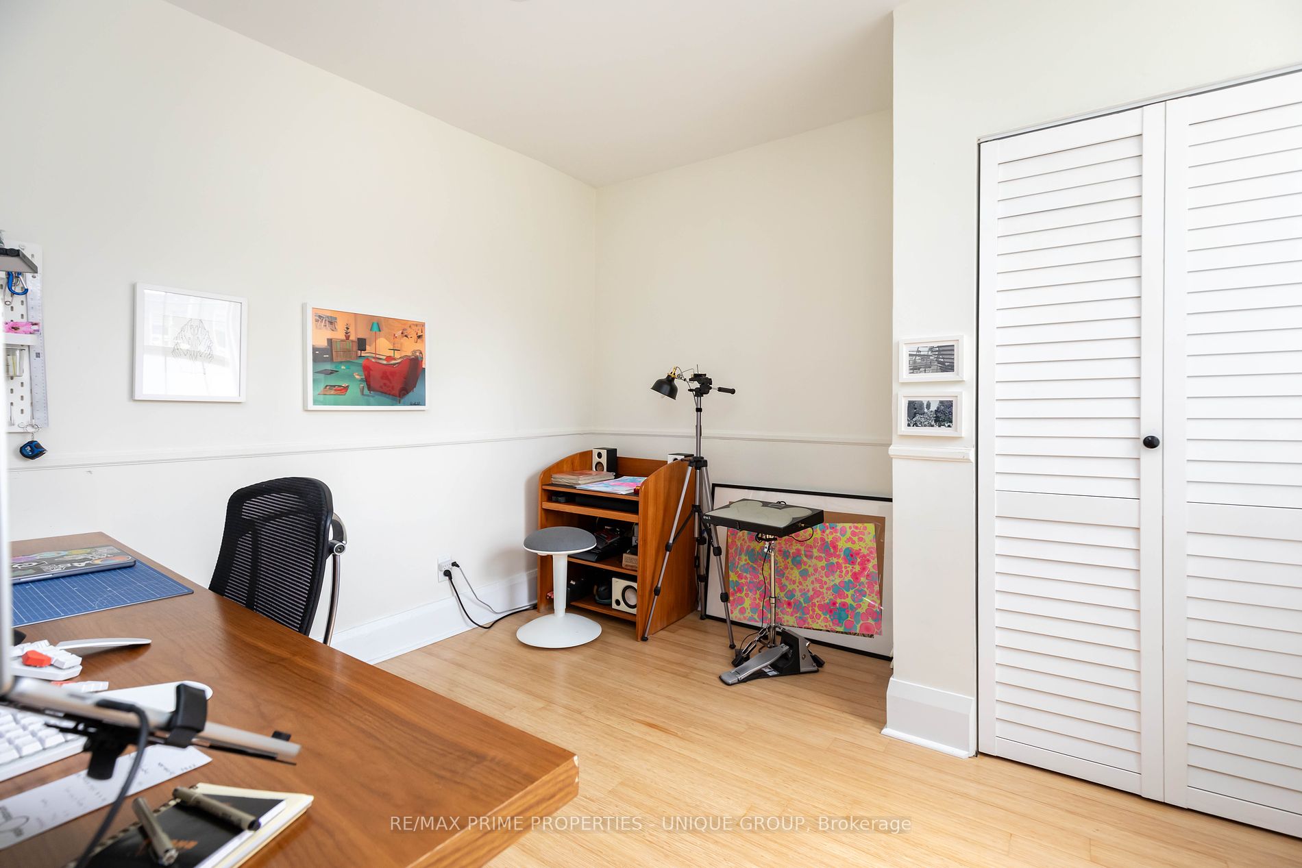 2338 Queen St E, #Main