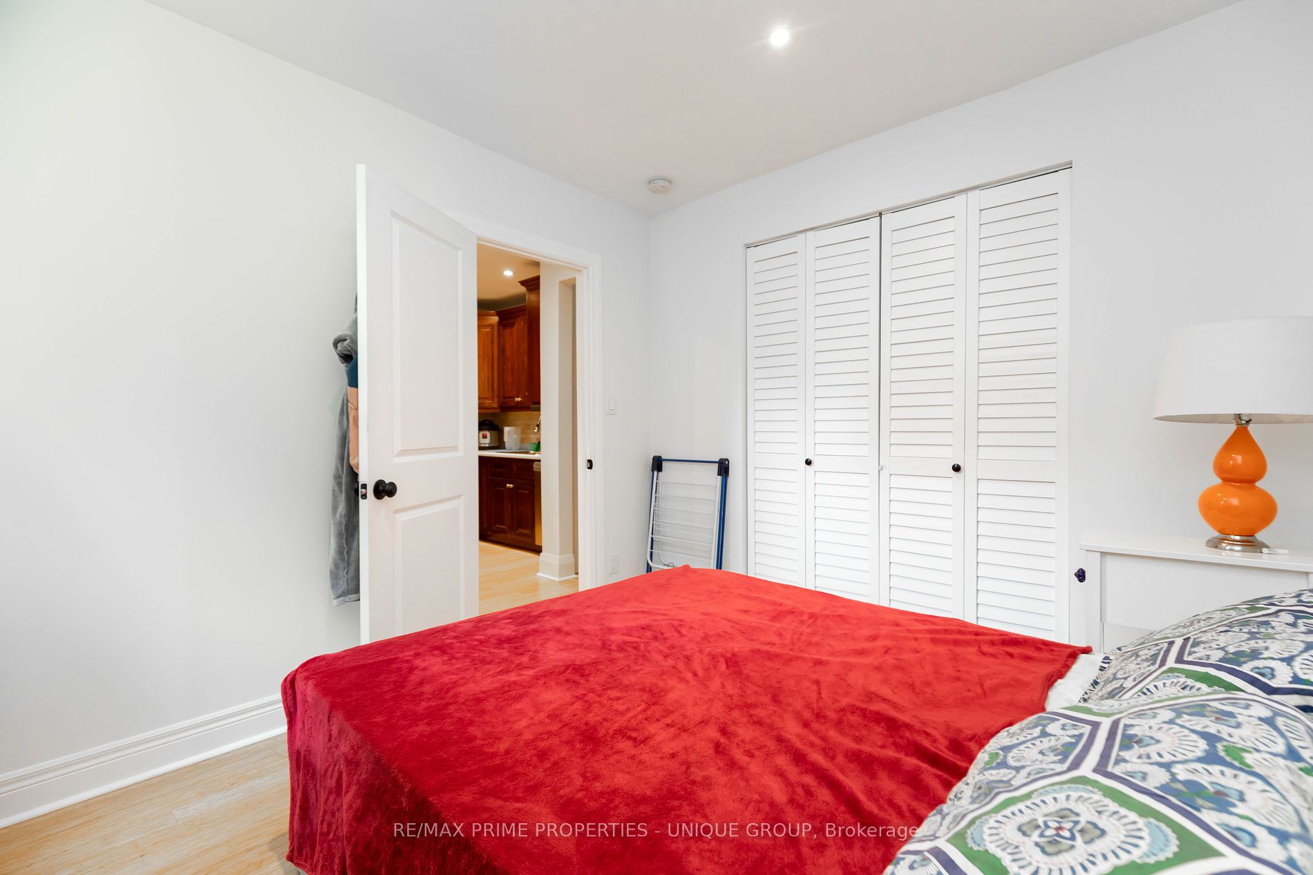 2338 Queen St E, #Main