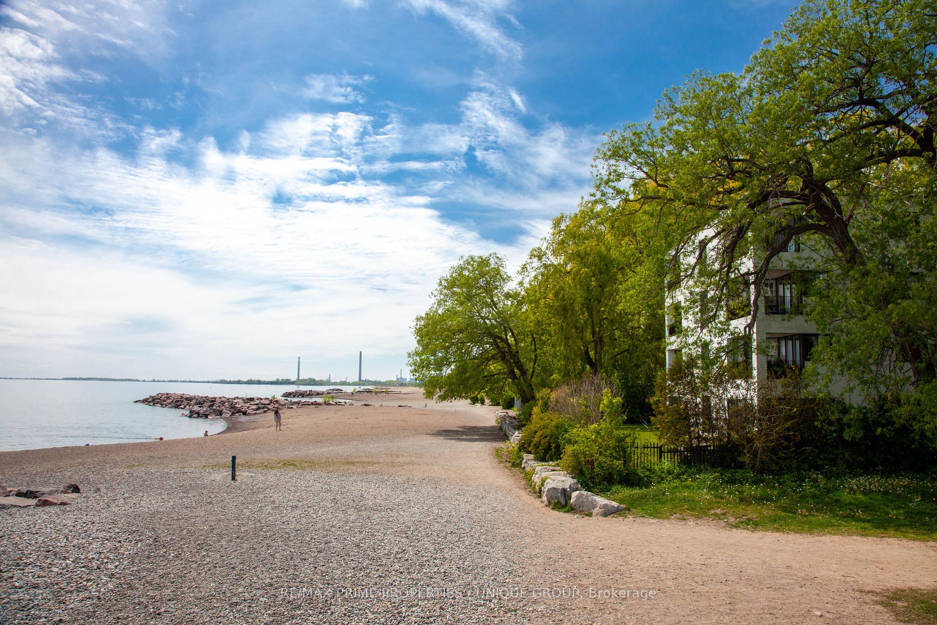 2338 Queen St E, #Main