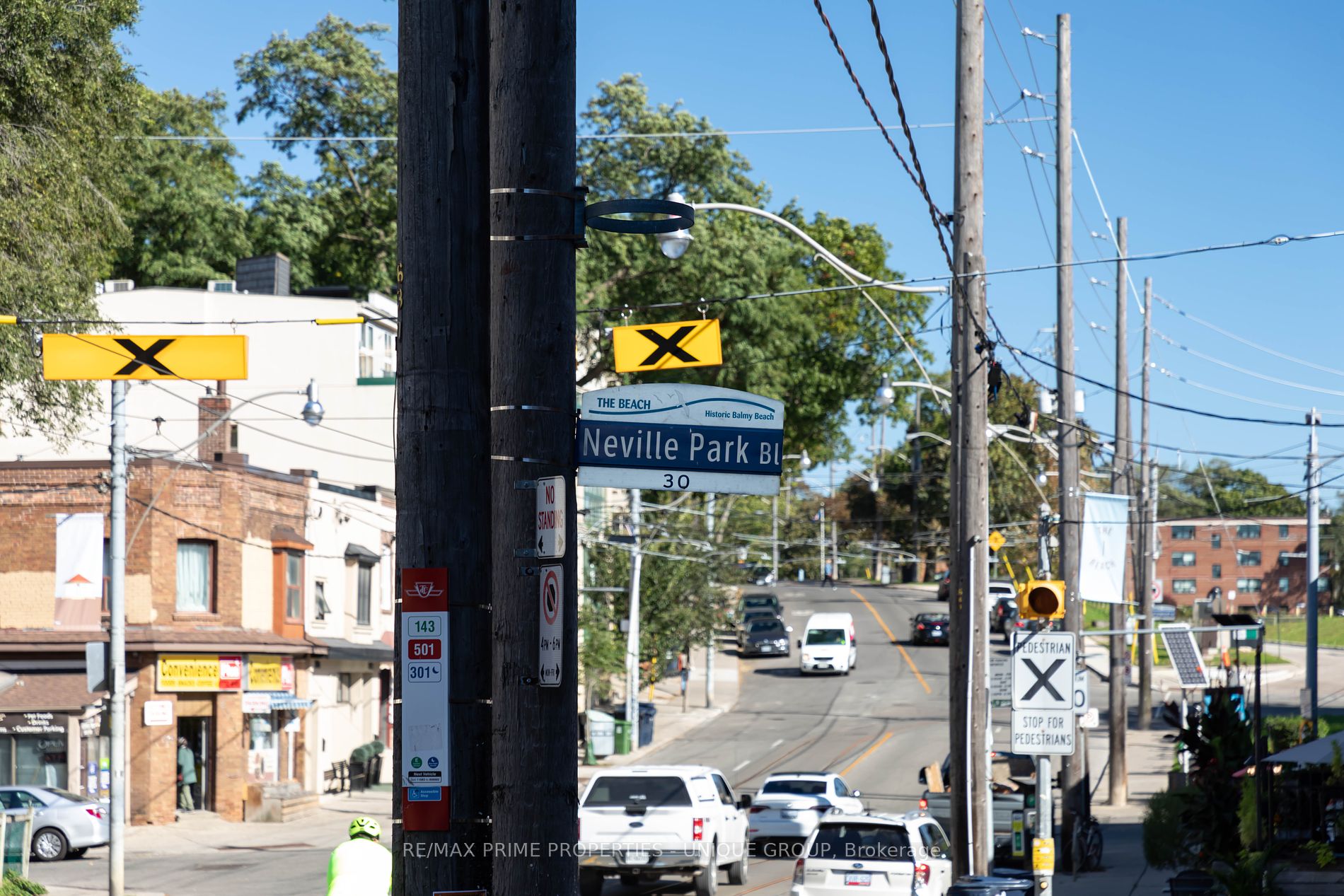 2338 Queen St E, #Main