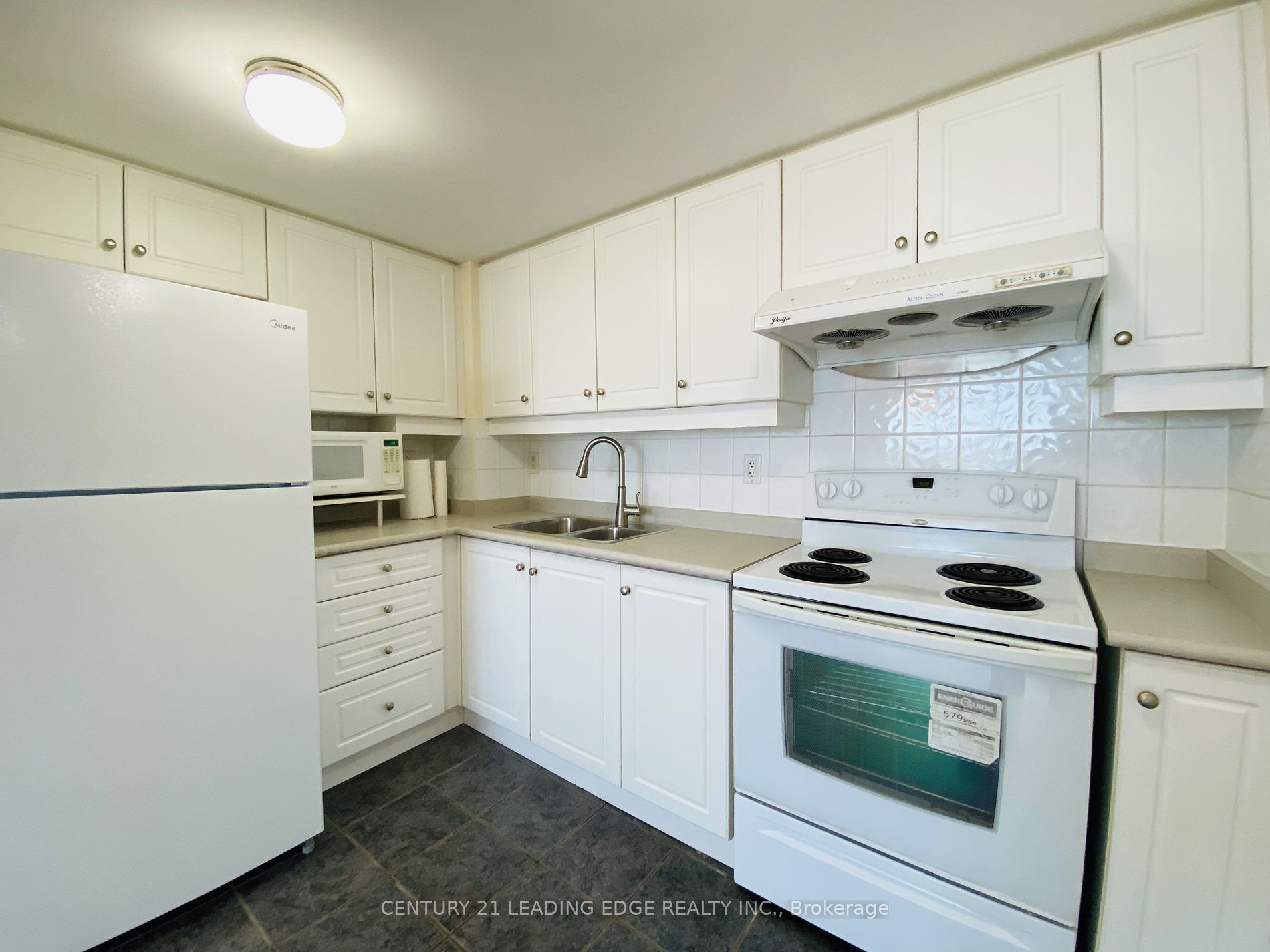 90 SCOTTFIELD Drive, #306
