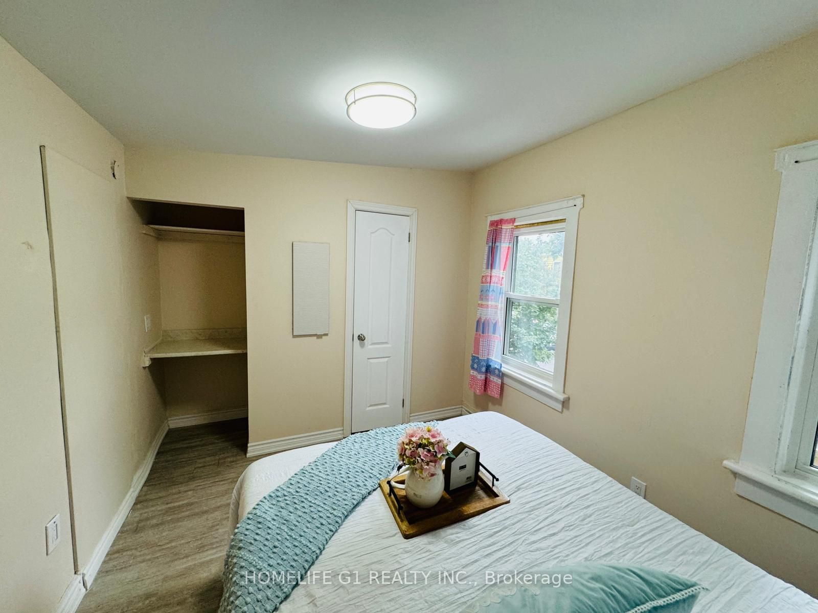 23 Myrtle Ave