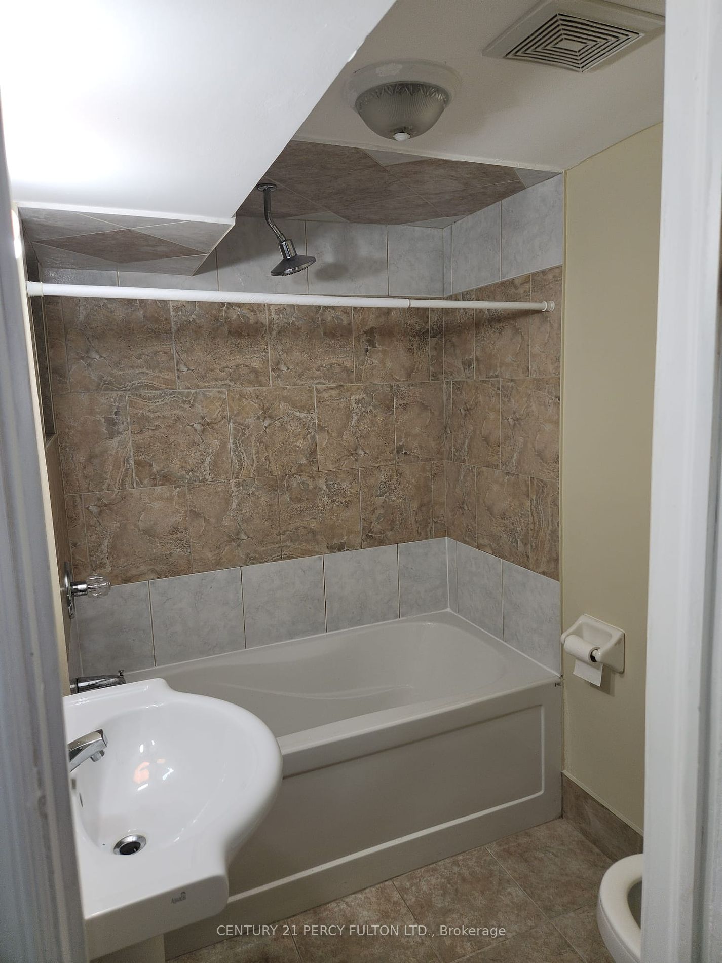 19 Lynvalley Cres