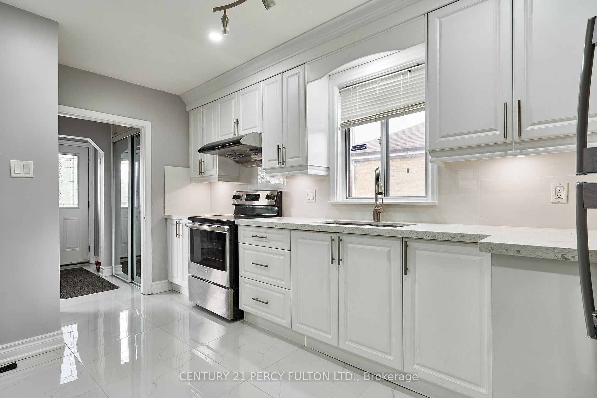 19 Lynvalley Cres