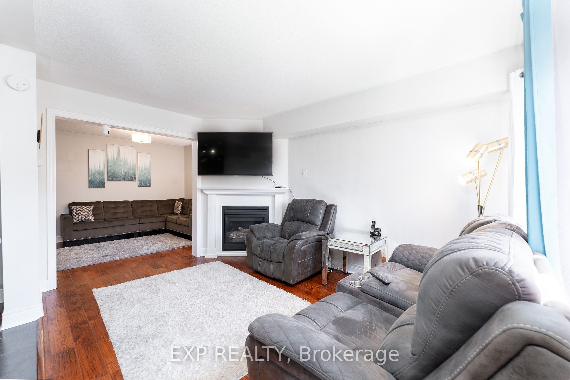 164 Dewell Crescent