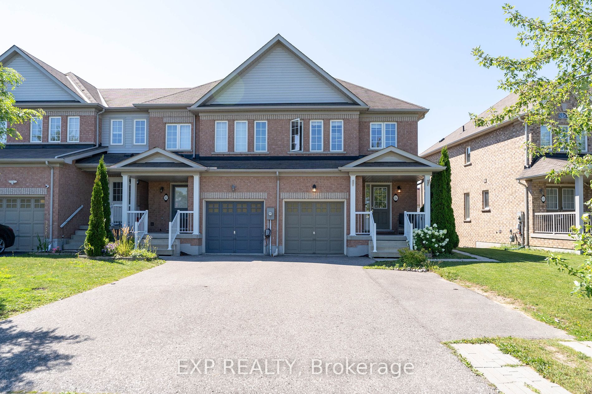 164 Dewell Crescent