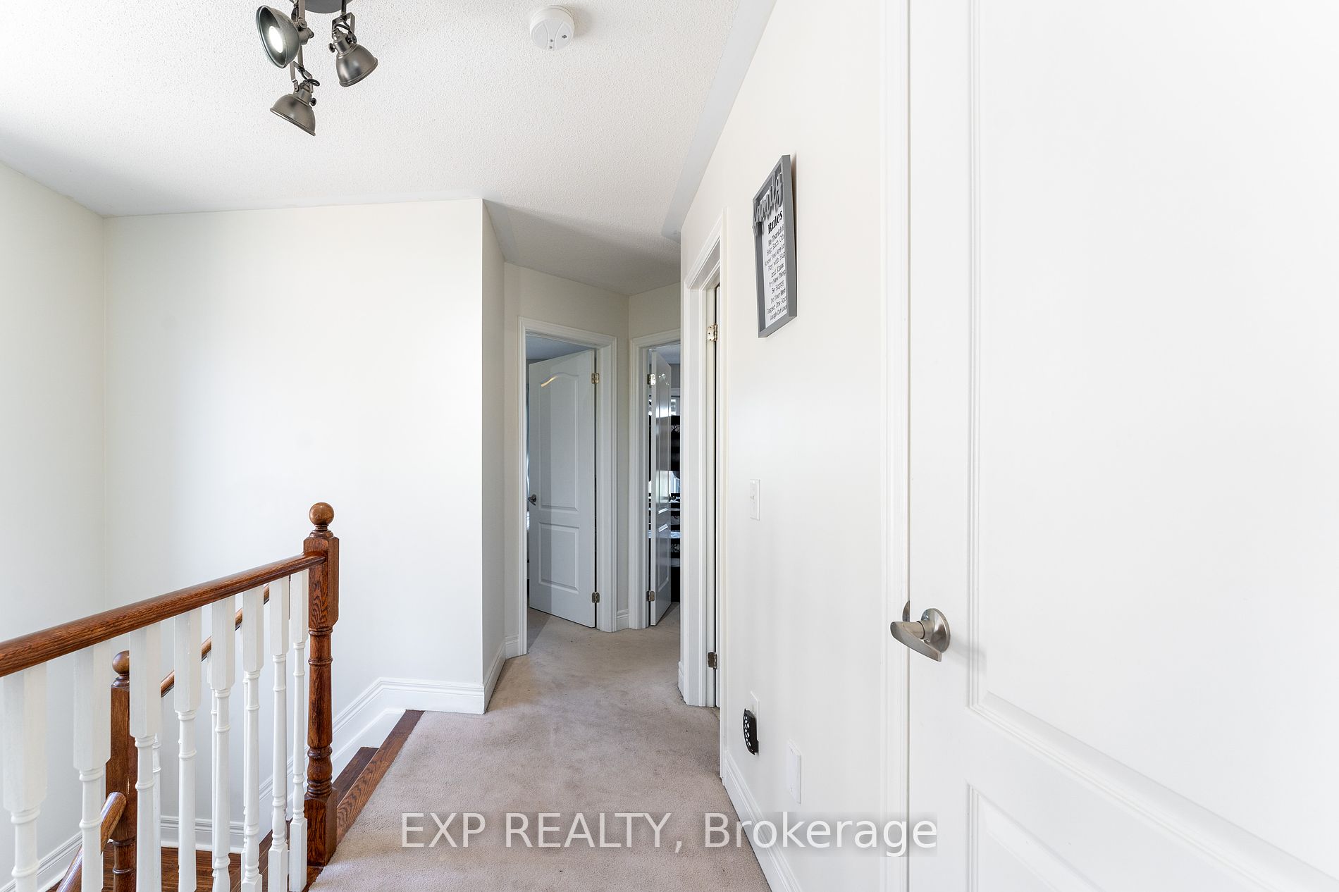 164 Dewell Crescent