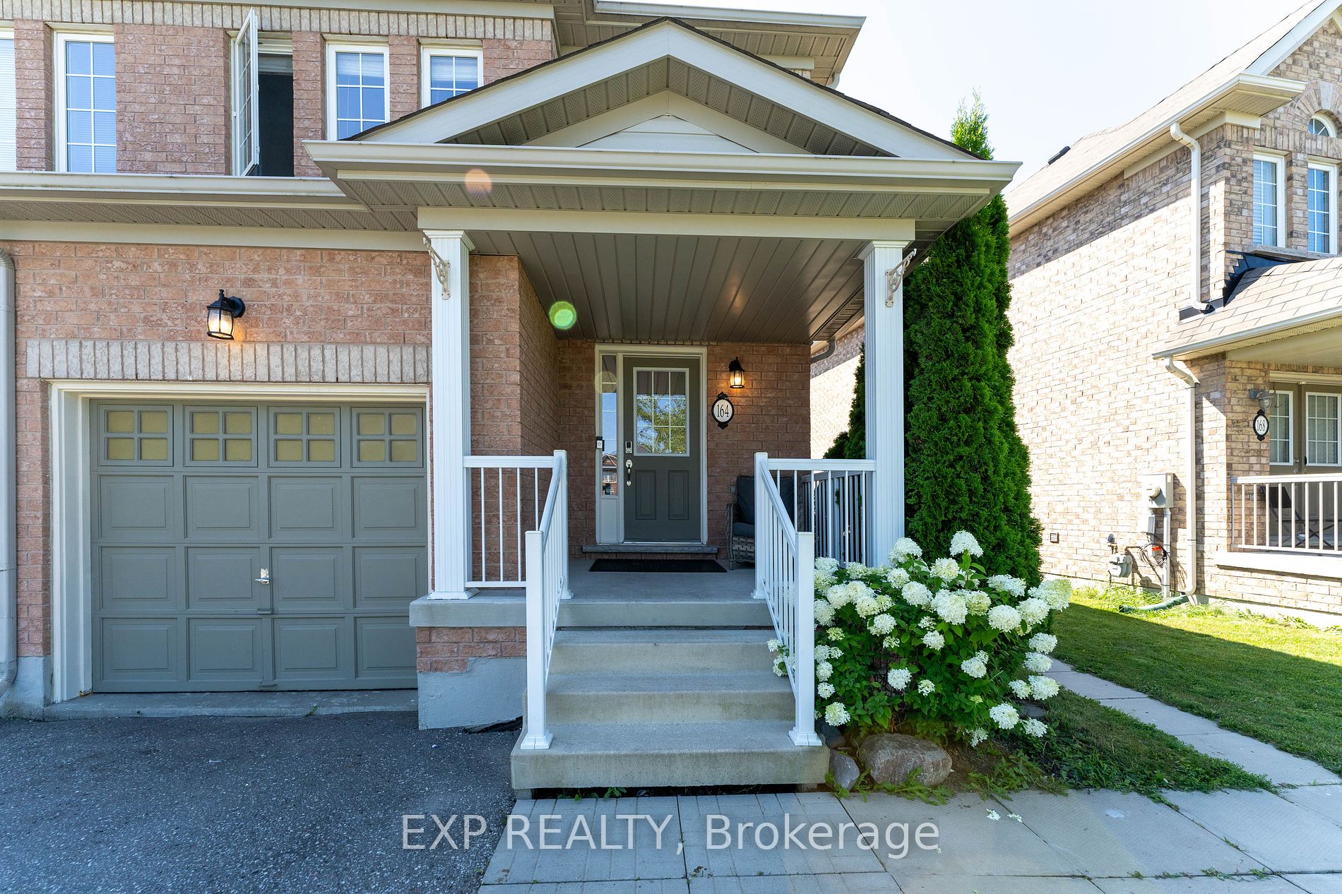 164 Dewell Crescent