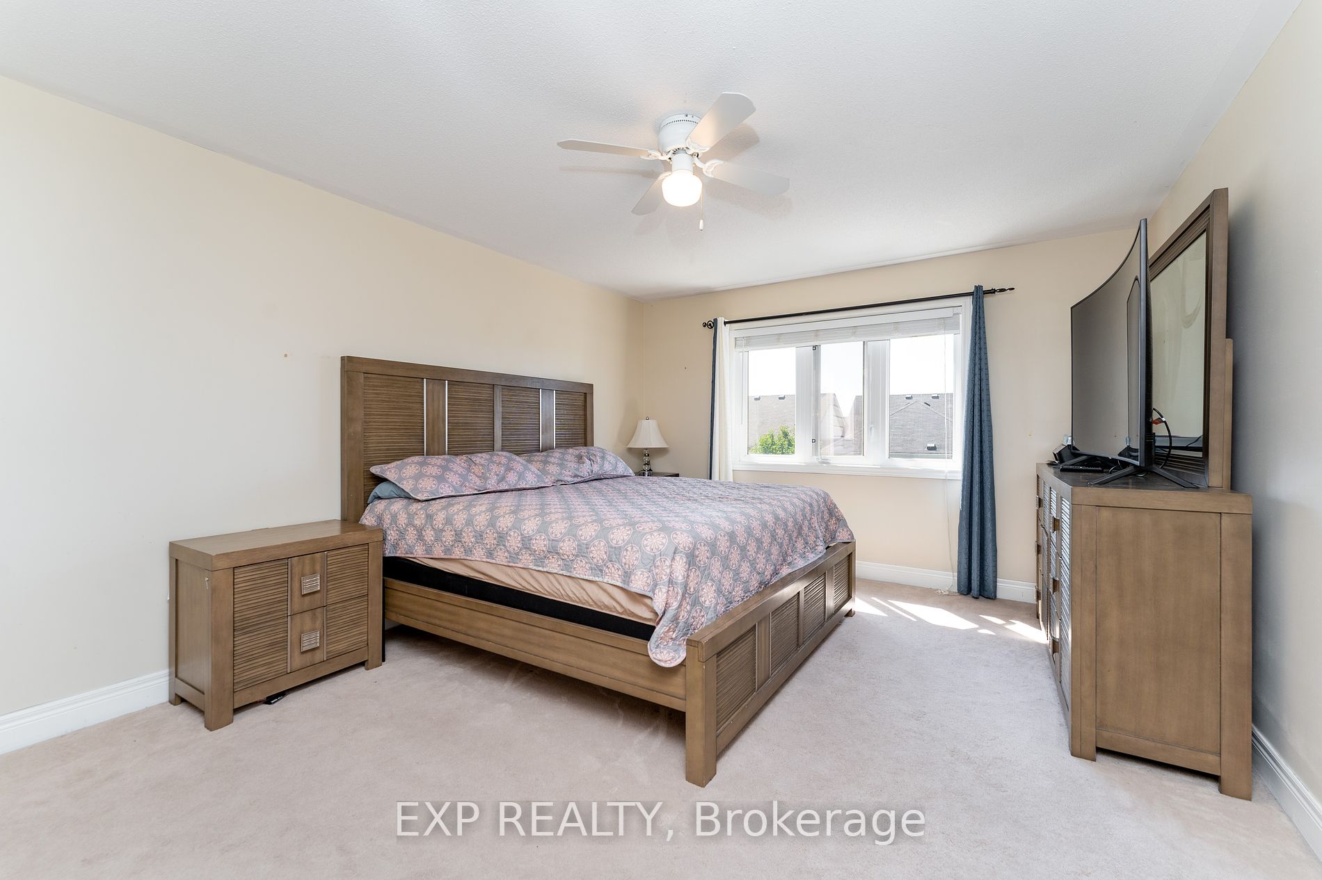 164 Dewell Crescent