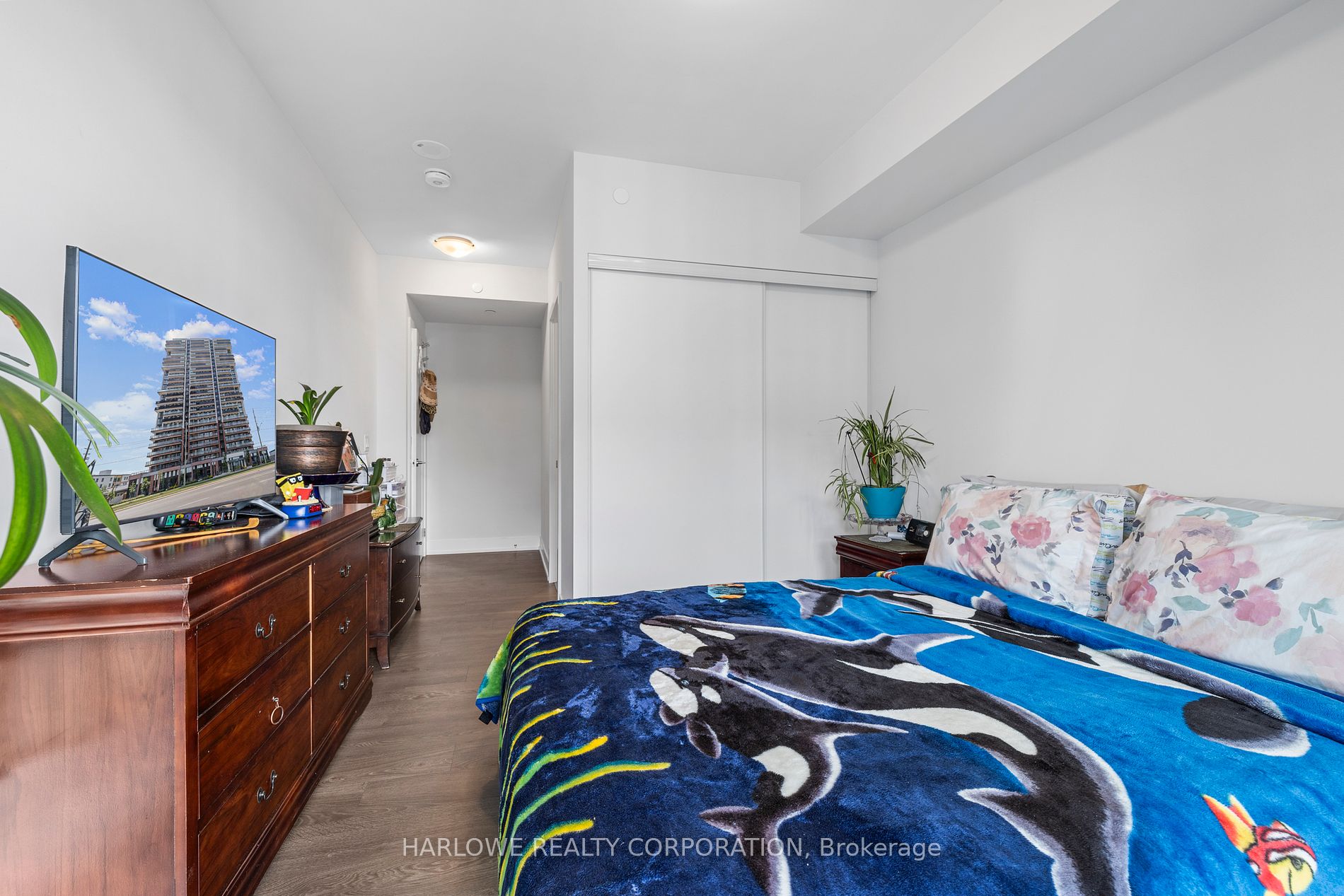 2550 Simcoe Street N, #2516