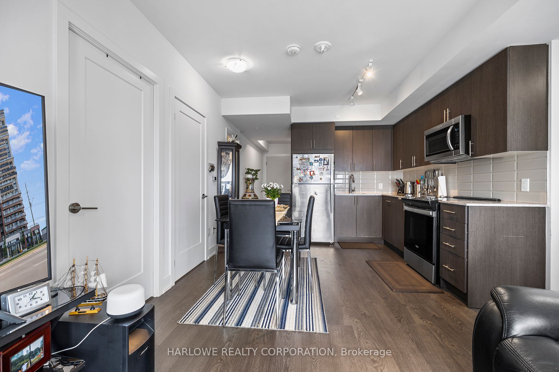 2550 Simcoe Street N, #2516